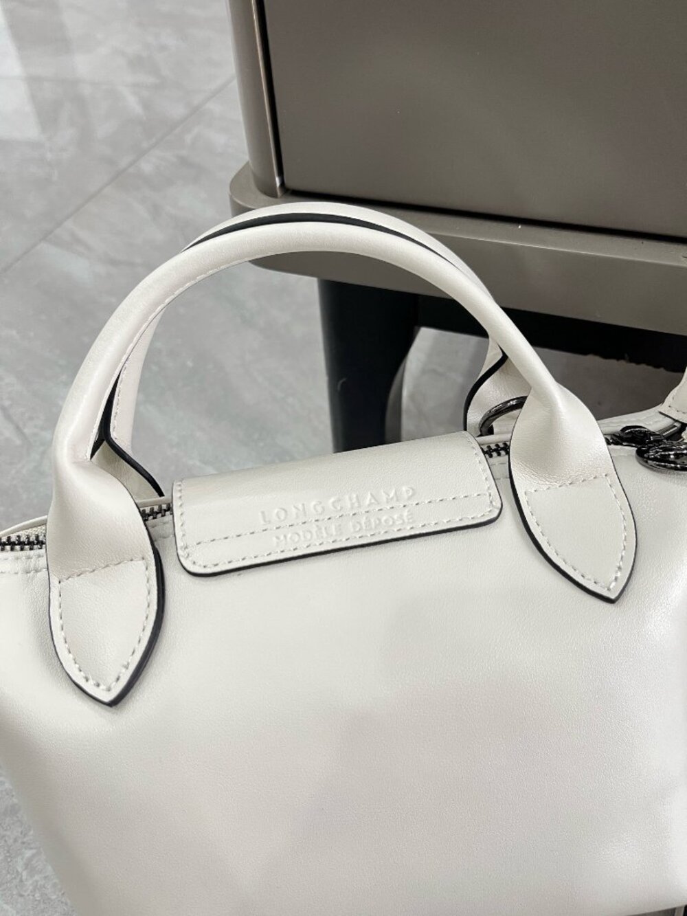 Longchamp Le Pliage XS White Full Leather Mini Top Handle Crossbody Bag - Picture 4 of 7